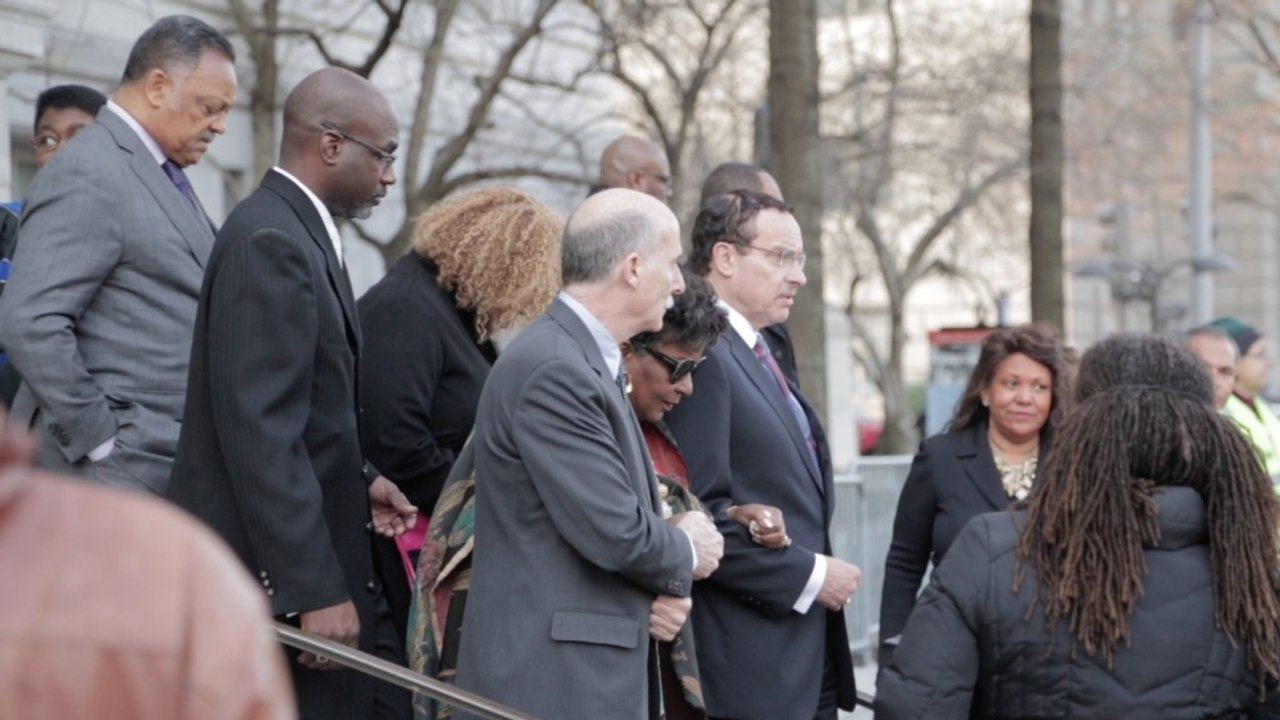 Family, friends pay respects to Marion Barry