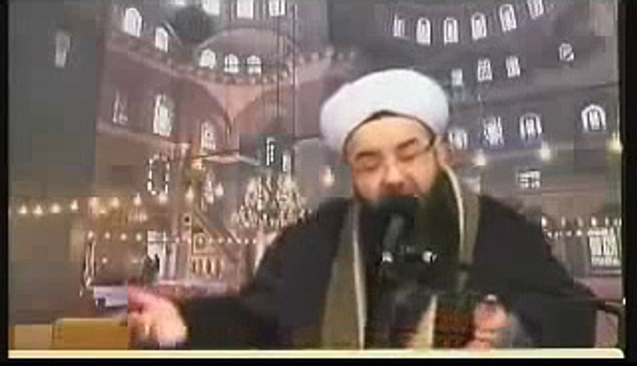 Peygamberimizin Mubarek Yüzüne Tükürürken Yüzü Yanan Kafir - YouTube