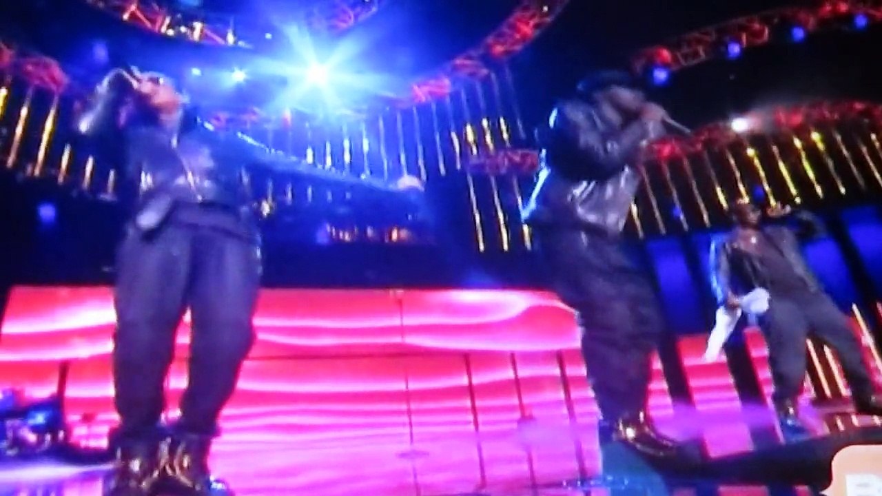 BET AWARDS 2014 WITH JODECI 4