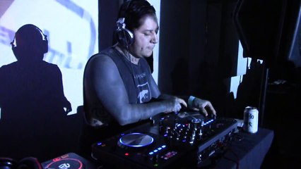 DJ - D97 - 6to Aniversario DJ Army - México D.F. - 22.11.2014