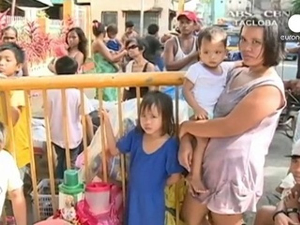 Riesiger Taifun rast auf Philippinen zu