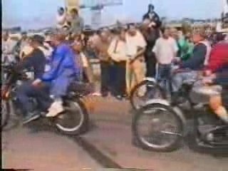 Beauval-en-Caux pt1/9 1995 Procession