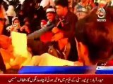 Imran Khan ki Tabdeeli PTI workers misbehave & beating with old men on Disable day in Kohat