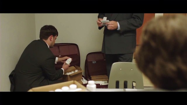 DALLAS BUYERS CLUB Movie Clip _Treating the Dallas Cowboys_