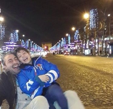 Erkan Petekkaya'nın Oğlu McDonalds'da Yediği Tavuktan Zehirlendi