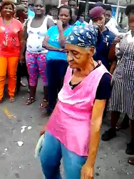 This Old Lady Have Some Moves - Old Lady Dancing