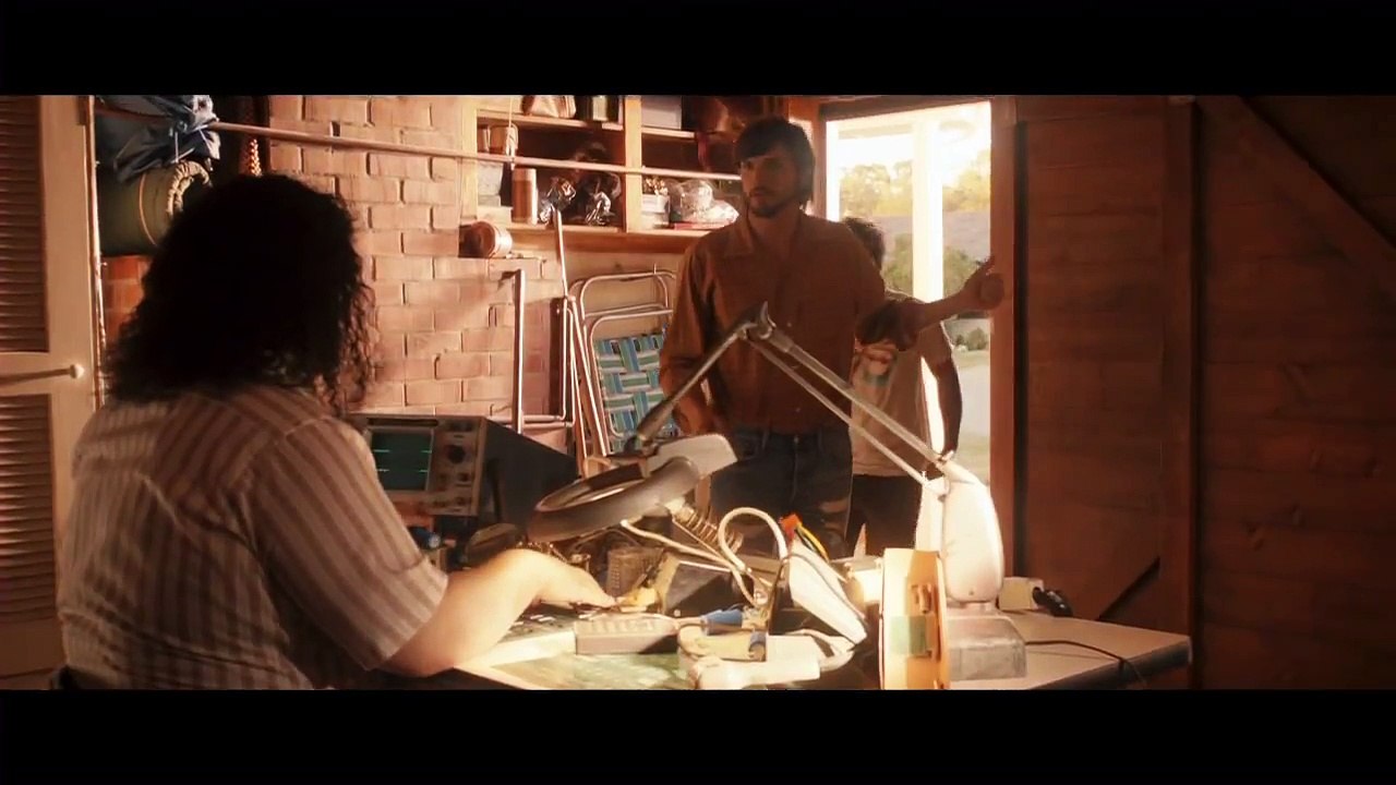 JOBS _We Need Help !_ [Steve Jobs Movie Clip # 3]