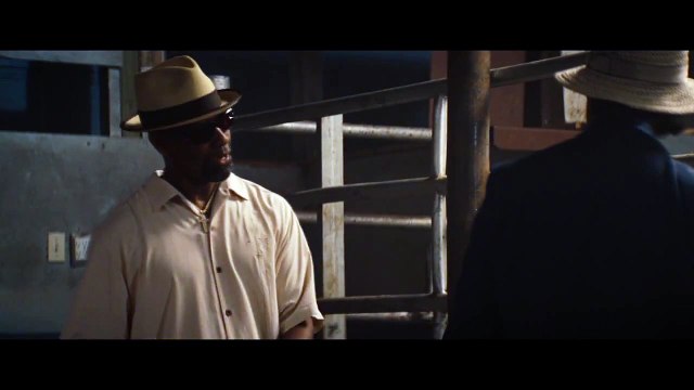 2 GUNS Movie Clip # 1 _I'll wait for the Cocaine_