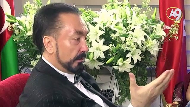 Adnan Oktar: Birçok insan PKK’ya silahı olduğu için sözde saygı duyuyor bu yüzden PKK silah bırakmaz.