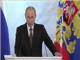 بوتين يؤكد أن بلاده لا تريد العزلة ومستعدة للتعاون