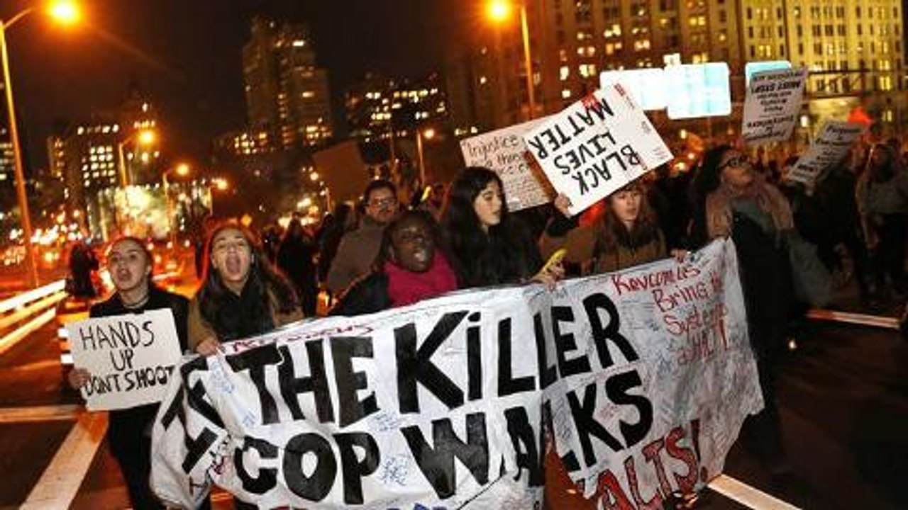 US protesters decry chokehold death verdict