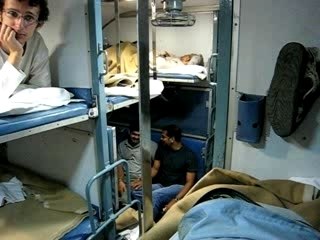 dans le train en inde