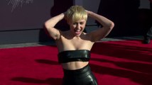Miley Cyrus Demands Approval of Concert Pictures, Practices Diva Behavior
