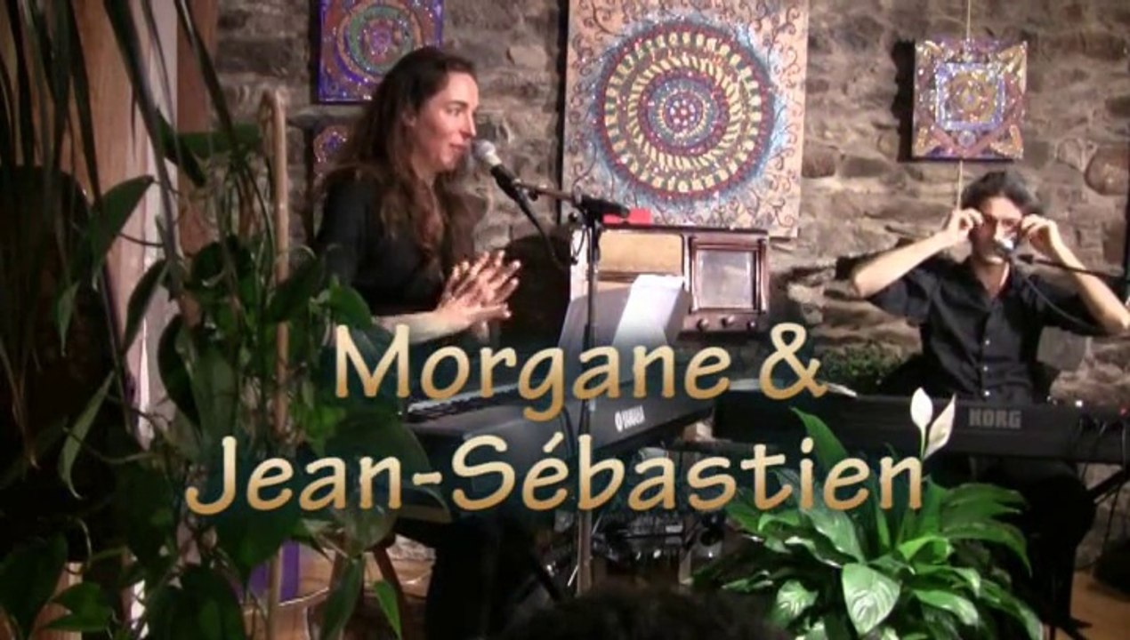 Jean-Sébastien et Morgane-Duo piano chant "au coin d'la rue"
