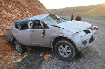 Düğün Konvoyunda Kaza: 1 Ölü, 7 Yaralı