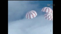 Orion Splashes Down in the Pacific Ocean