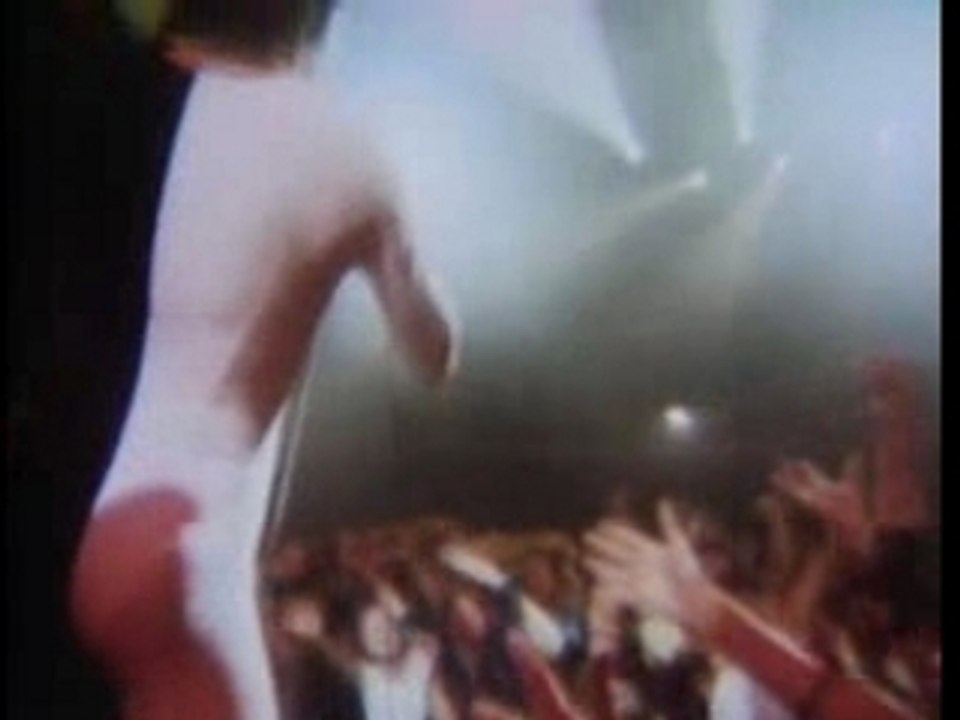 We Are The Champions-We Will  Rock You