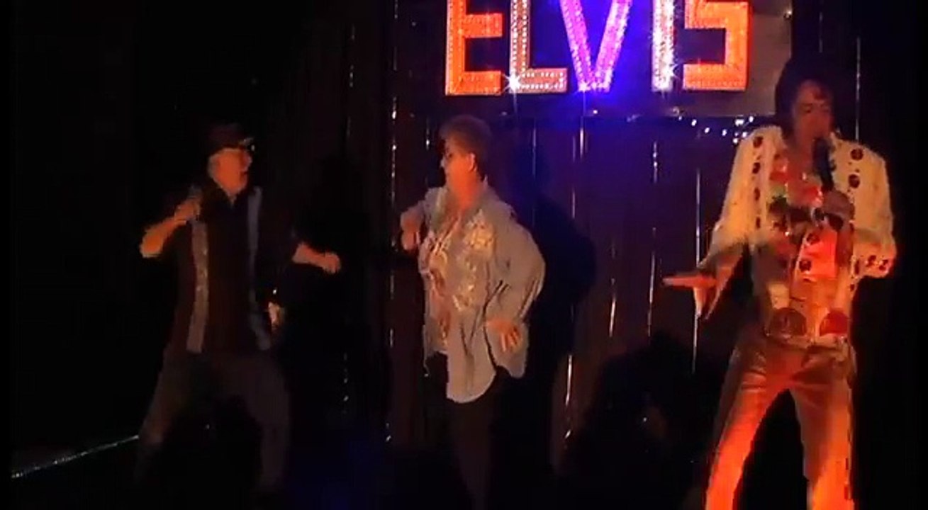 Robert Keefer sings Feel So Good at Elvis day 2011 video