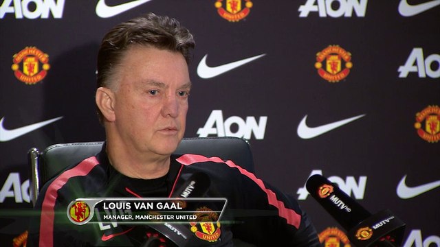 Van Gaal, harto de los rumores de fichajes