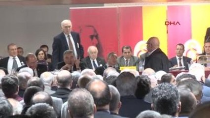 Galatasaray Olağanüstü Genel Kurul'da Gergin Anlar
