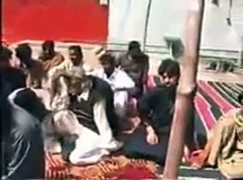 Real Face of Amir Liaquat's Brother, Imran Liaquat Getting Worshiped By People