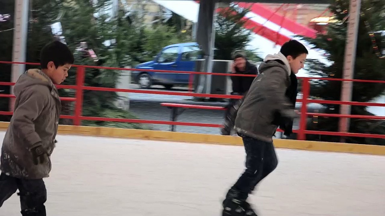 Charleville : Patinoire et luge au marché de Noël