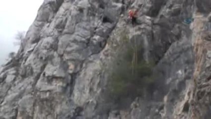 Kurtarma Ekipleri Mahsur Kalan Keçiler İçin Seferber Oldu