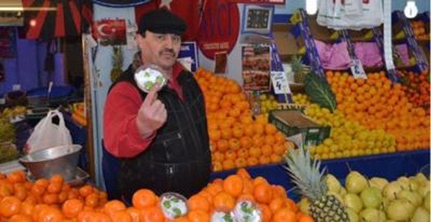 Altınla Yarışan Erik Taneyle Satılıyor