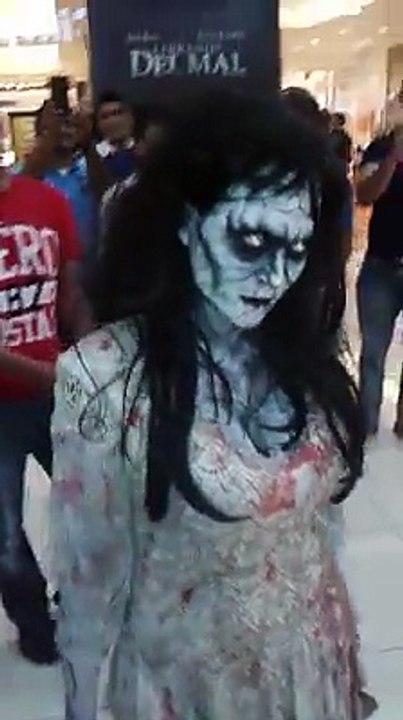 Bhootni in Mall