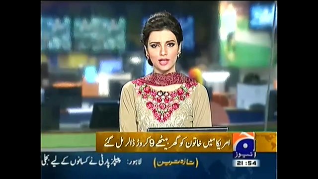 Uper Wala Jab Bhi Deta Deta Chapar Phar Ke