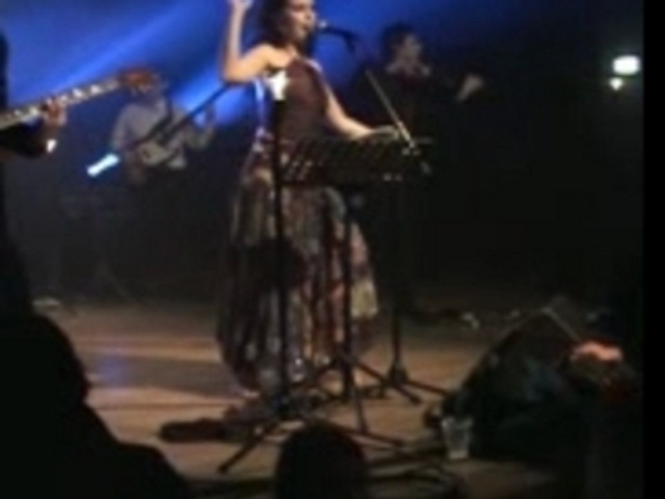 Rona Hartner Chica China