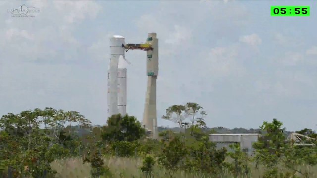 [Ariane 5] Assembly Highlights of Ariane 5 with DIRECTV-14 & GSAT-16