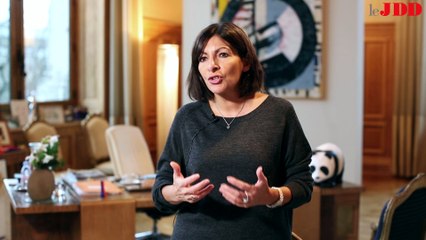 Hidalgo sur la pollution à Paris : "Je veux qu'on soit exemplaire"