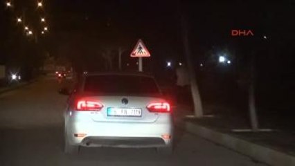 Polisin Kovaladığı Otomobilde 7 Bin 500 Paket Kaçak Sigara Ele Geçirildi