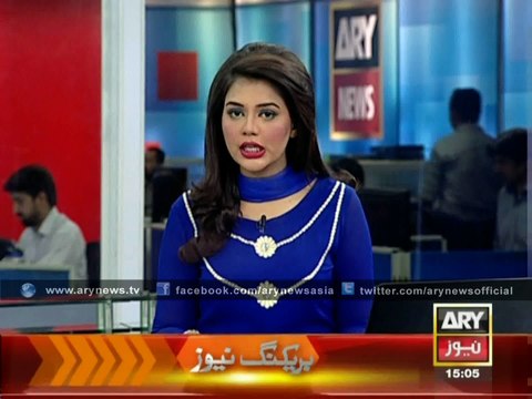 PML-N & PTI Workers Chant Slogans Against Each Other - Must Watch