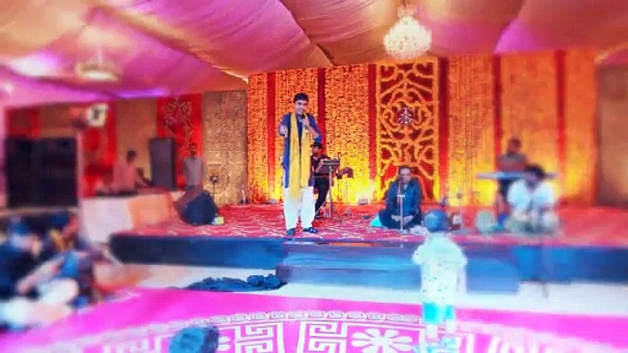 Hilarious Parody of Imran Khan and Go Nawaz Go at a Wedding - Must Watch