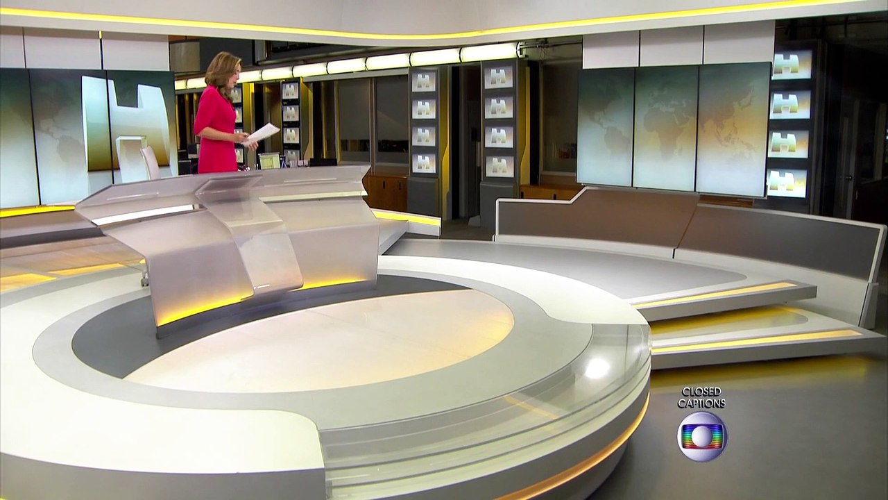 Renata Capucci levantando lá e aqui