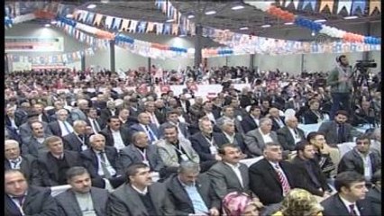 Davutoğlu: "Onlar Anadolu'nun Barış Türküleriyle Harekete Geçtiler"