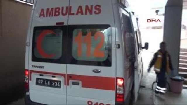 Adıyaman'da Otomobil Kamyona Arkadan Çarptı: 4 Yaralı