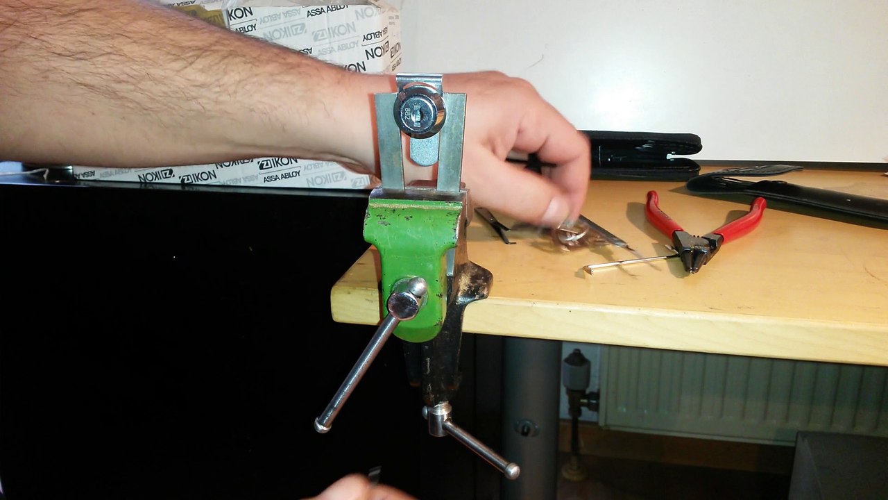 Hornbach briefkastenschloss gepickt