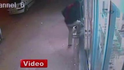 Markette Silahlı Soygun Girişimi