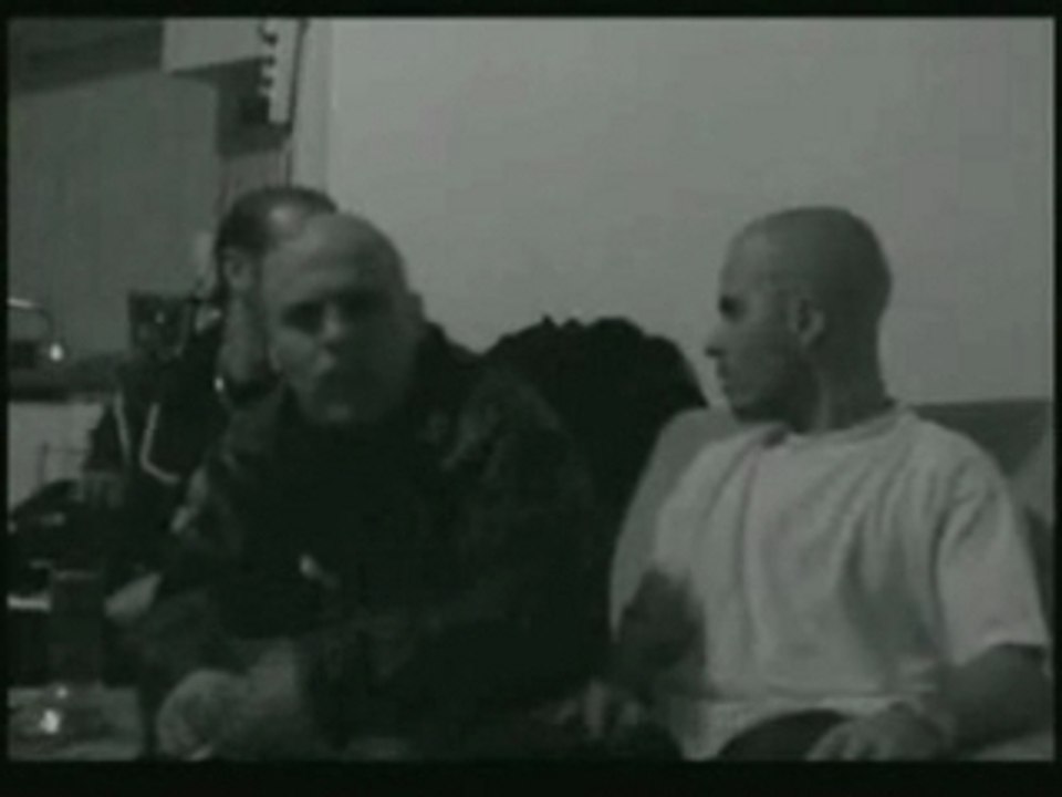 Parano karakt-r xplicit