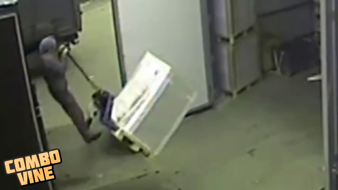 chute avec une transpalette
