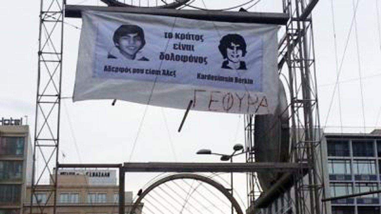 Atina'da Berkin Elvan ve Aleksis Yanyana