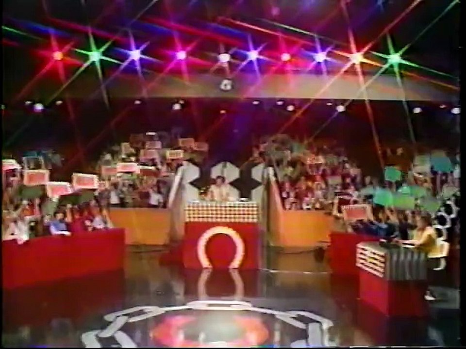 Archives de Radio-Canada: Le travail à la chaîne réalisé par Lisette LeRoyer