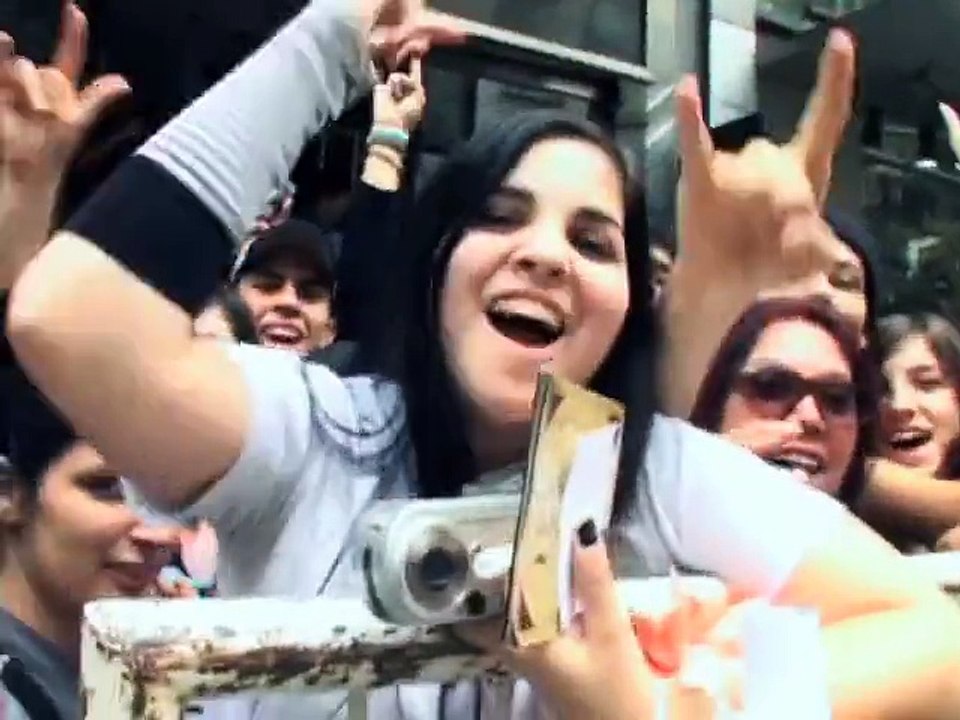 MTV Tourismo | Evanescence in Buenos Aires, Argentina - Part 1 (15-04-2007)
