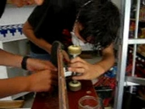 Changement des pads d'un skate, délire