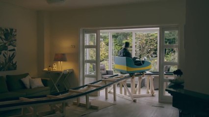 Visite d'une maison à vendre dans un petit train