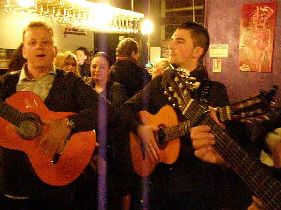 N°1 . " COMPAS " Soirée GYPSIE FLAMENCO a L EKI de NIMES 12.14