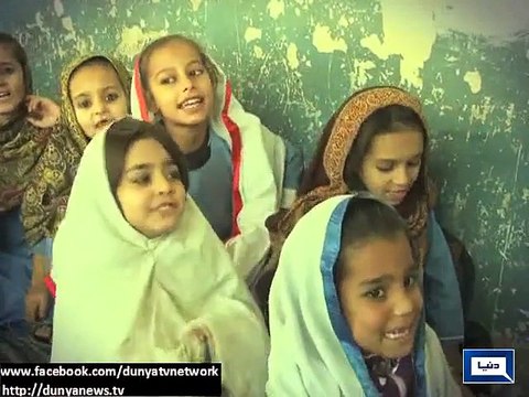 سراج الحق نے سکول کے بچوں کے ساتھ وقت گزار کر نئی مثال قائم کی